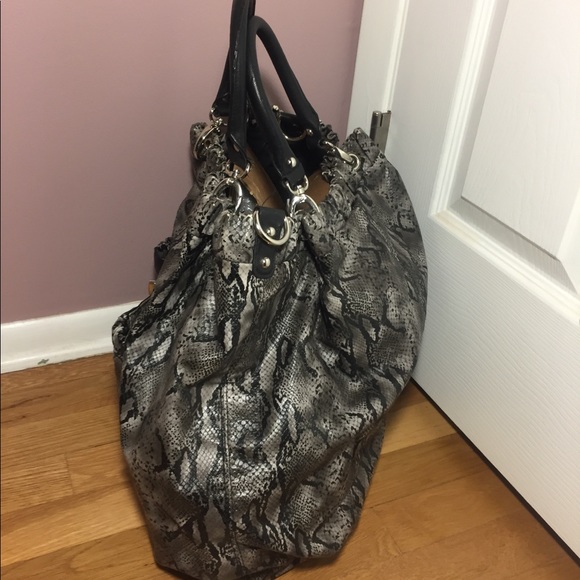 Armani Exchange Large Snake Skin Tote - Picture 4 of 8